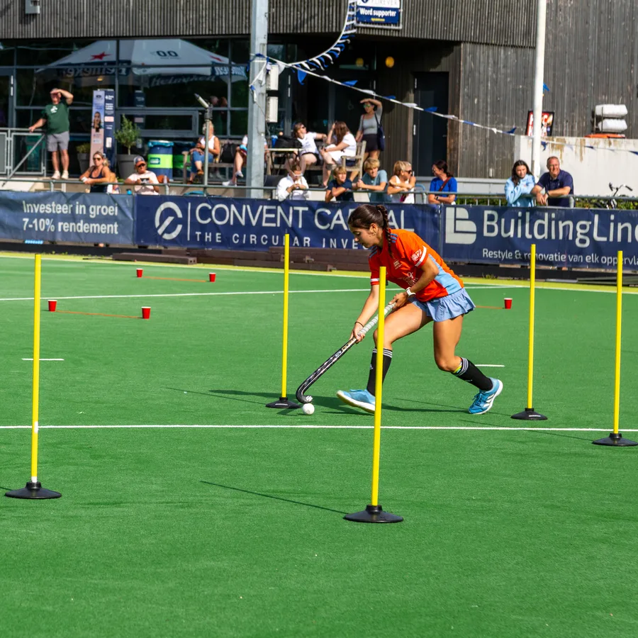2025 tour: slalom drill at the Amsterdam training pitch