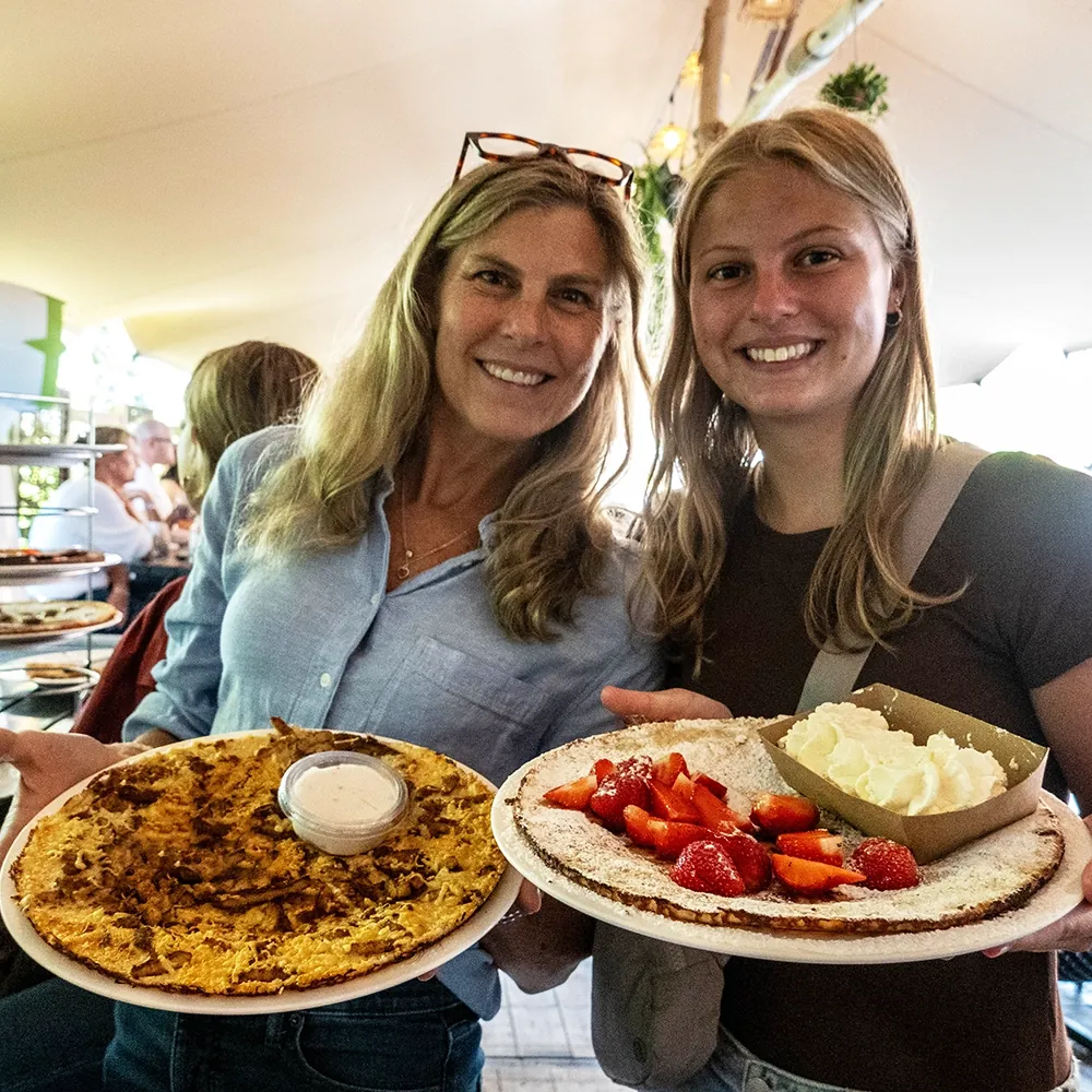Mom and daughter on tour